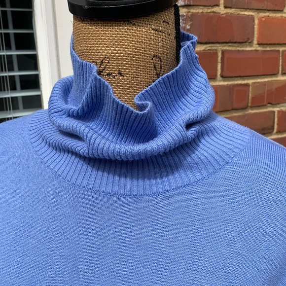 *SOLD/Helene Recovery* Lands End turtleneck sweater cornflower blue - Picture 6 of 9